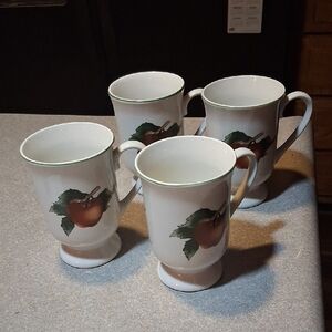 Set Of 4 Citation Cades Cove Collection Footed Mugs